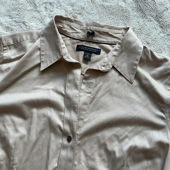 Banana Republic Cotton Non-Iron Tailored Beige Button Down Size 14 - Picture 2 of 8